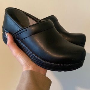 Dansko clogs size 37